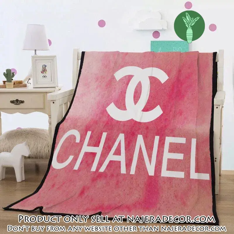 Chanel white logo fashion luxury brand blanket fleece comfortable blanket njr1959381